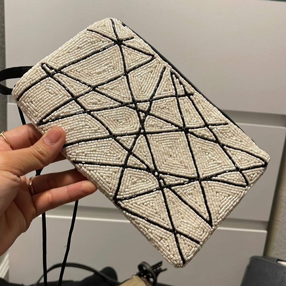 Beaded convertible clutch/crossbody purse